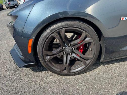 Shadow Gray Metallic 2022 Chevrolet Camaro 1SS