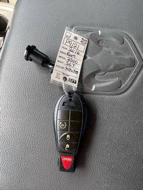 Bright White Clearcoat 2016 RAM 2500 Big Horn