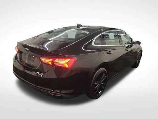 Mosaic Black Metallic 2023 Chevrolet Malibu 1LT