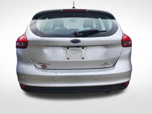 Ingot Silver 2016 Ford Focus SE