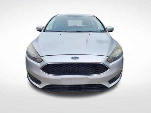 Ingot Silver 2016 Ford Focus SE