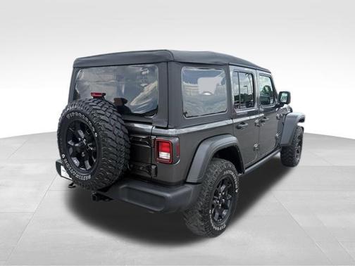 Granite Crystal Metallic Clearcoat 2023 Jeep Wrangler Willys