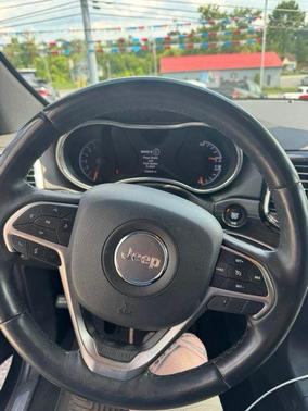 Granite Crystal Metallic Clearcoat 2019 Jeep Grand Cherokee Limited