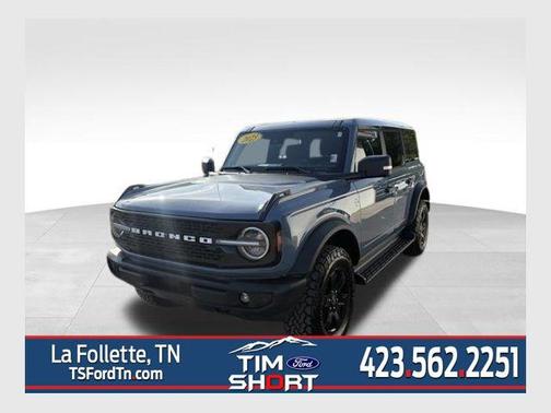 Azure Gray Metallic Tri-Coat 2025 Ford Bronco Outer Banks