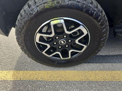 Carbonized Gray Metallic 2021 Ford Bronco Outer Banks