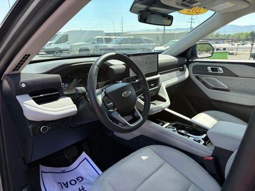 Silver Metallic 2025 Ford Explorer Platinum