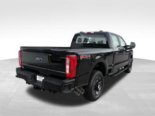 Agate Black Metallic 2026 Ford F-250 XL