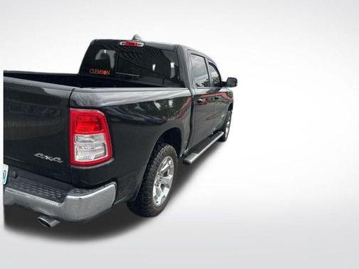 Diamond Black Crystal Pearlcoat 2021 RAM 1500 Big Horn/Lone Star