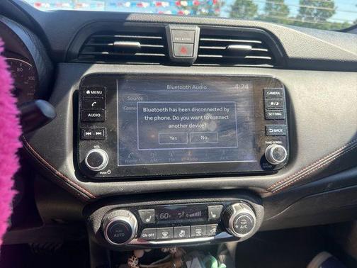 Super Black Metallic 2024 Nissan Versa 1.6 S