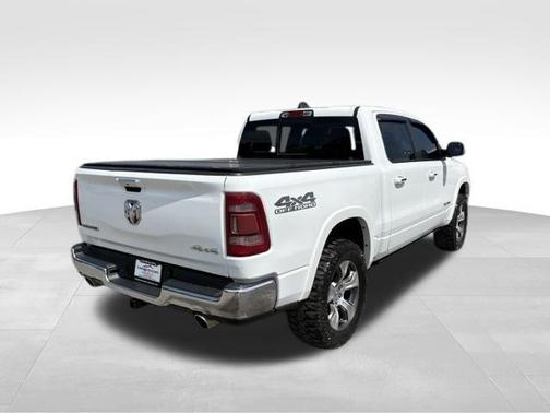 Bright White Clearcoat 2020 RAM 1500 Laramie