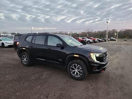 2024 GMC Acadia AWD AT4