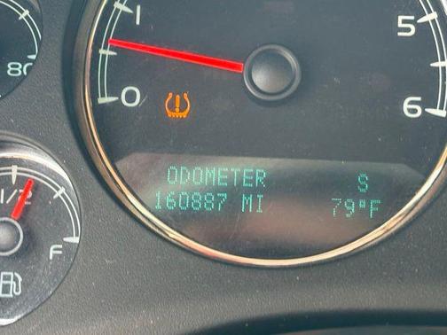 Champagne Silver Metallic 2014 Chevrolet Suburban 1500 LTZ