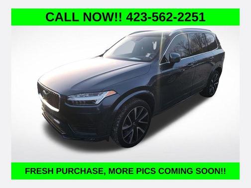 2020 Volvo XC90 T6 Momentum