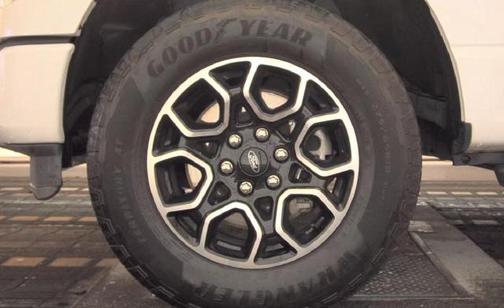Oxford White 2023 Ford F-150 XLT
