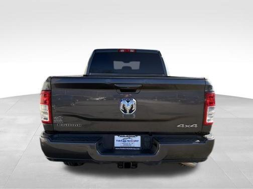 2019 RAM 2500 Big Horn Crew Cab 4x4 6'4' Box