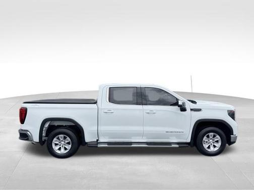 2022 GMC Sierra 1500 SLE