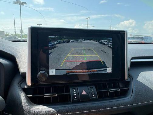 Pearl 2025 Toyota RAV4 XLE Premium