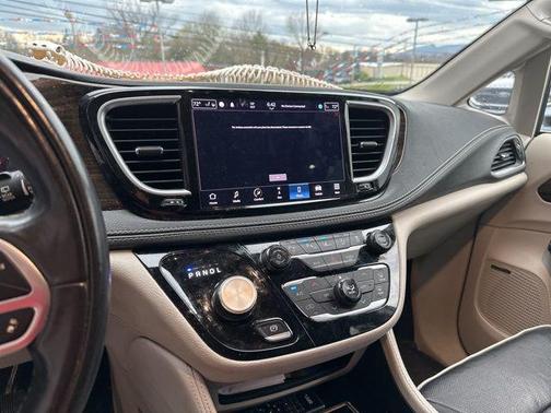 2022 Chrysler Pacifica Limited