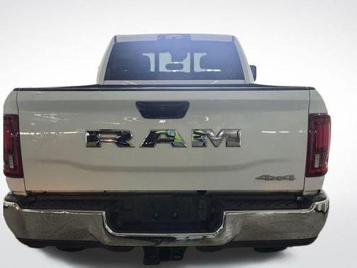 2025 RAM 3500 Tradesman Crew Cab 4x4 6'4' Box