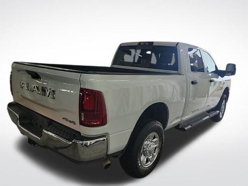 2025 RAM 3500 Tradesman Crew Cab 4x4 6'4' Box