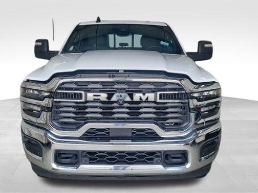 2025 RAM 3500 Tradesman Crew Cab 4x4 6'4' Box