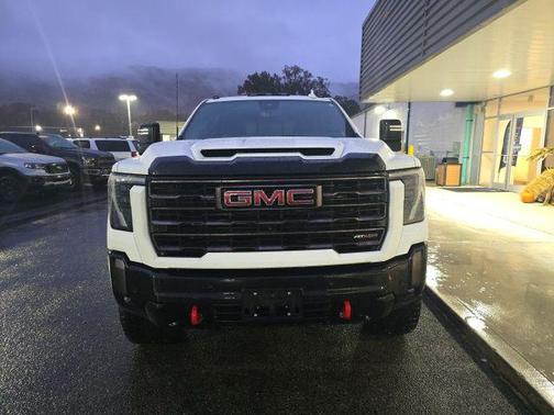 2024 GMC Sierra 2500 AT4
