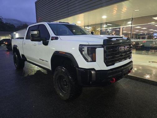 2024 GMC Sierra 2500 AT4