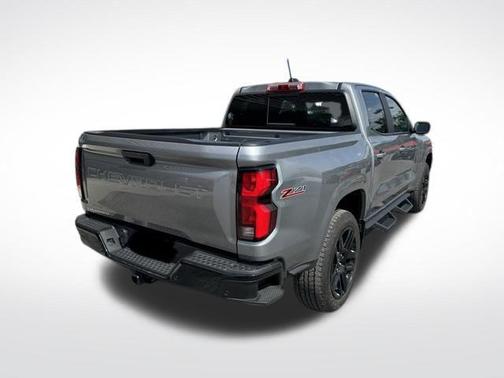 Sterling Gray Metallic 2024 Chevrolet Colorado Z71