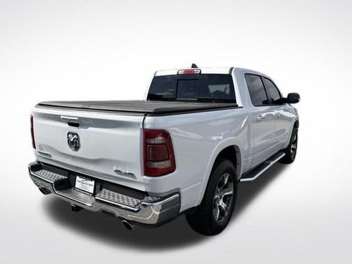 Ivory White Tri-Coat Pearlcoat 2019 RAM 1500 Laramie