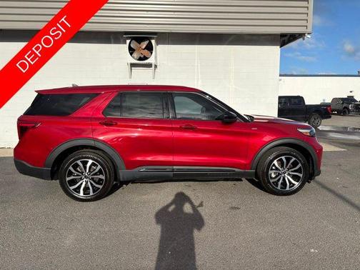 2022 Ford Explorer ST-Line