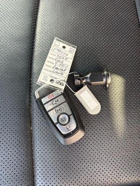 Oxford White 2024 Ford F-250 Lariat