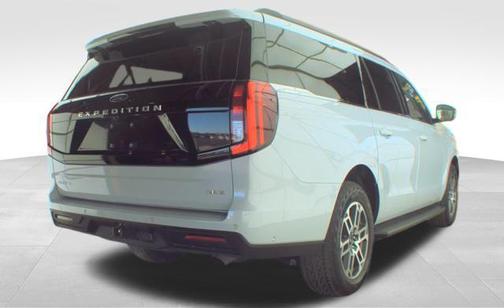 2025 Ford Expedition Max Active 4x4