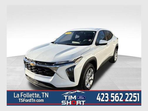 2025 Chevrolet Trax LS