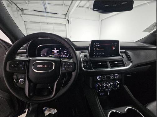 2024 GMC Yukon 4WD AT4