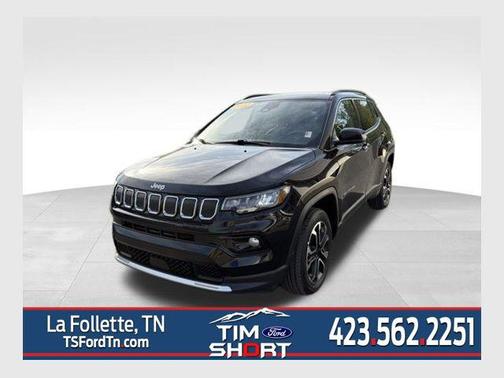 Diamond Black Crystal Pearlcoat 2022 Jeep Compass Limited