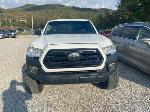 2018 Toyota Tacoma SR