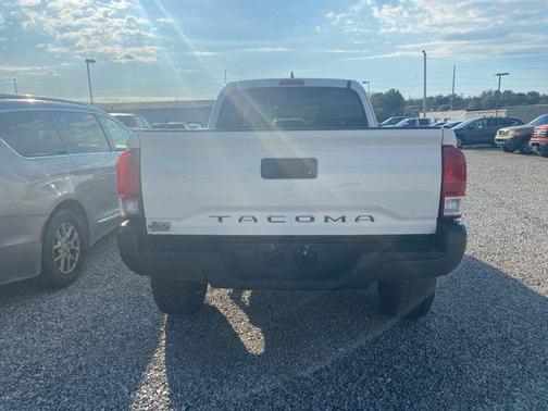 2018 Toyota Tacoma SR