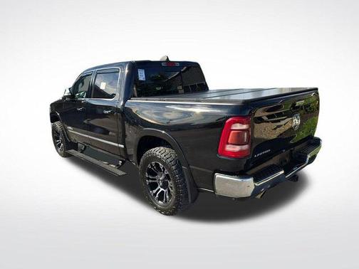 Diamond Black Crystal Pearlcoat 2019 RAM 1500 Limited
