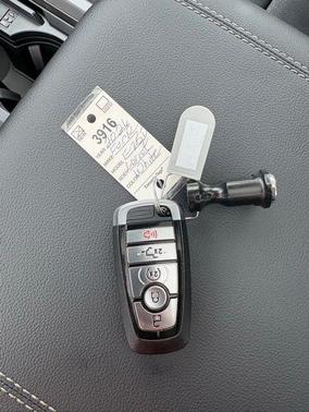 Oxford White 2026 Ford F-250 Lariat