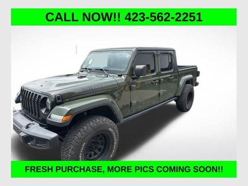 Sarge Green Clearcoat 2022 Jeep Gladiator Willys 4x4