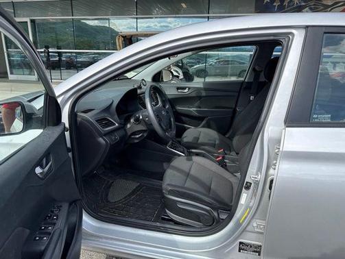 Olympus Silver Metallic 2019 Hyundai Accent SE