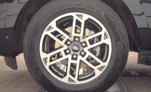 Black Metallic 2025 Ford Expedition Active