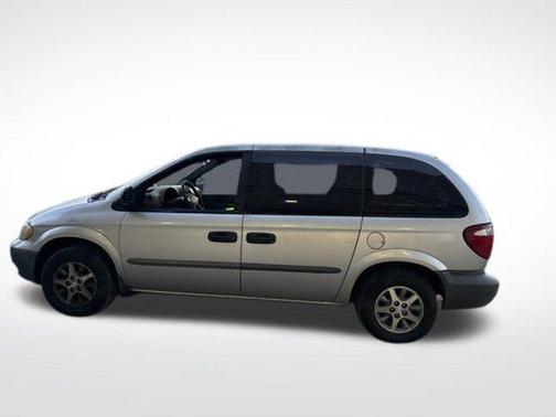 Bright Silver Metallic Clearcoat 2002 Dodge Caravan eC