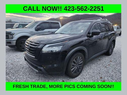 2024 Nissan Pathfinder SL