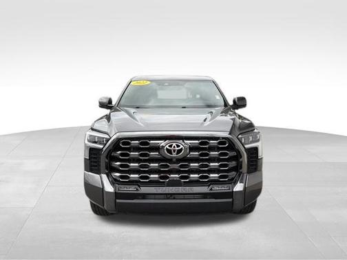 2022 Toyota Tundra Platinum