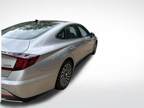 Shimmering Silver 2021 Hyundai SONATA Limited 2.0T