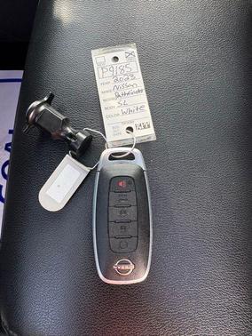 Pearl White Tricoat 2023 Nissan Pathfinder SL 4WD