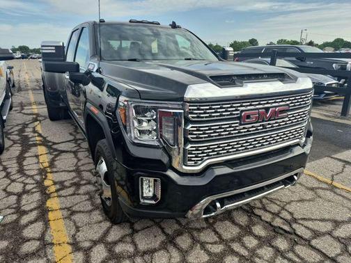 Onyx Black 2023 GMC Sierra 3500 Denali