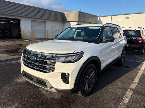 2026 Ford Explorer Active w/200A Pkg