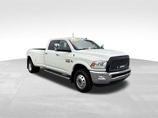 2018 RAM 3500 Laramie Crew Cab 4x4 8' Box
